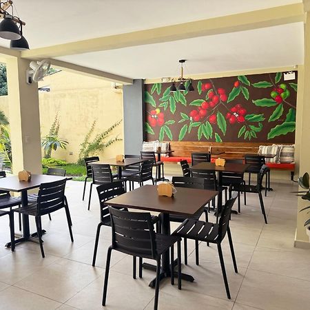 Hotel Rimani Сан-Сальвадор Экстерьер фото